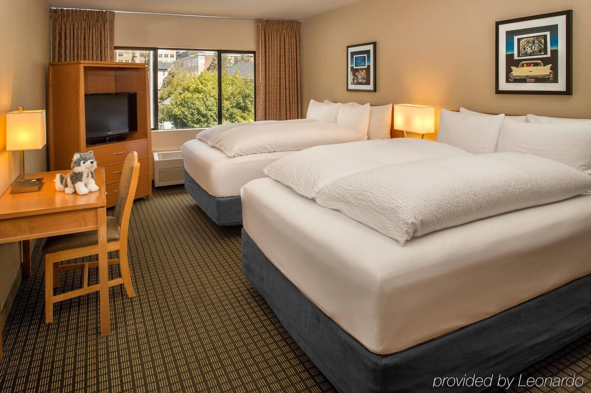 Staypineapple, University Inn, University District Seattle Eksteriør billede