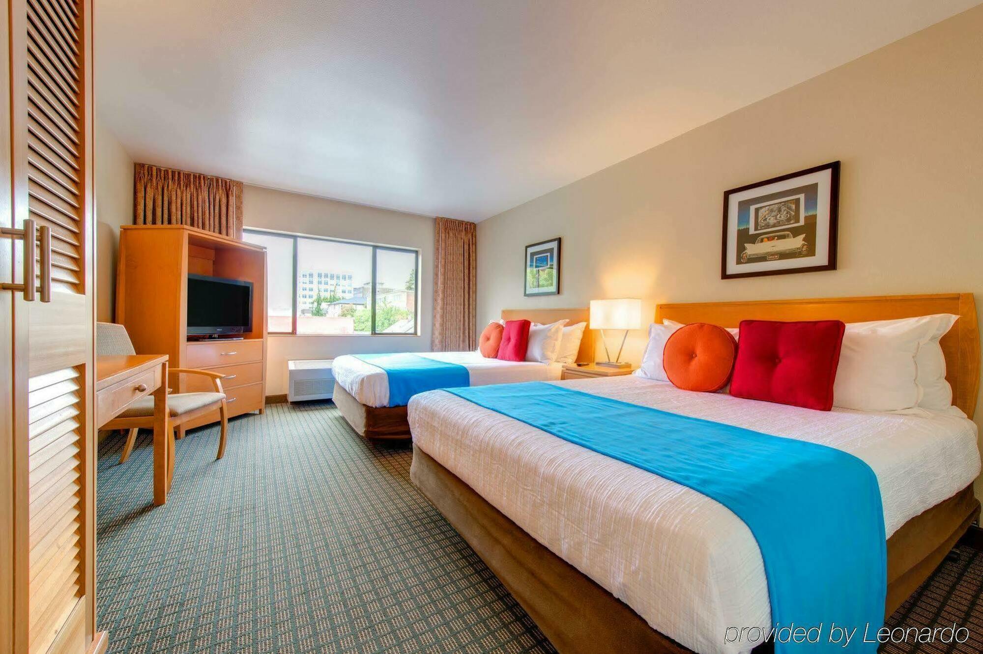 Staypineapple, University Inn, University District Seattle Eksteriør billede